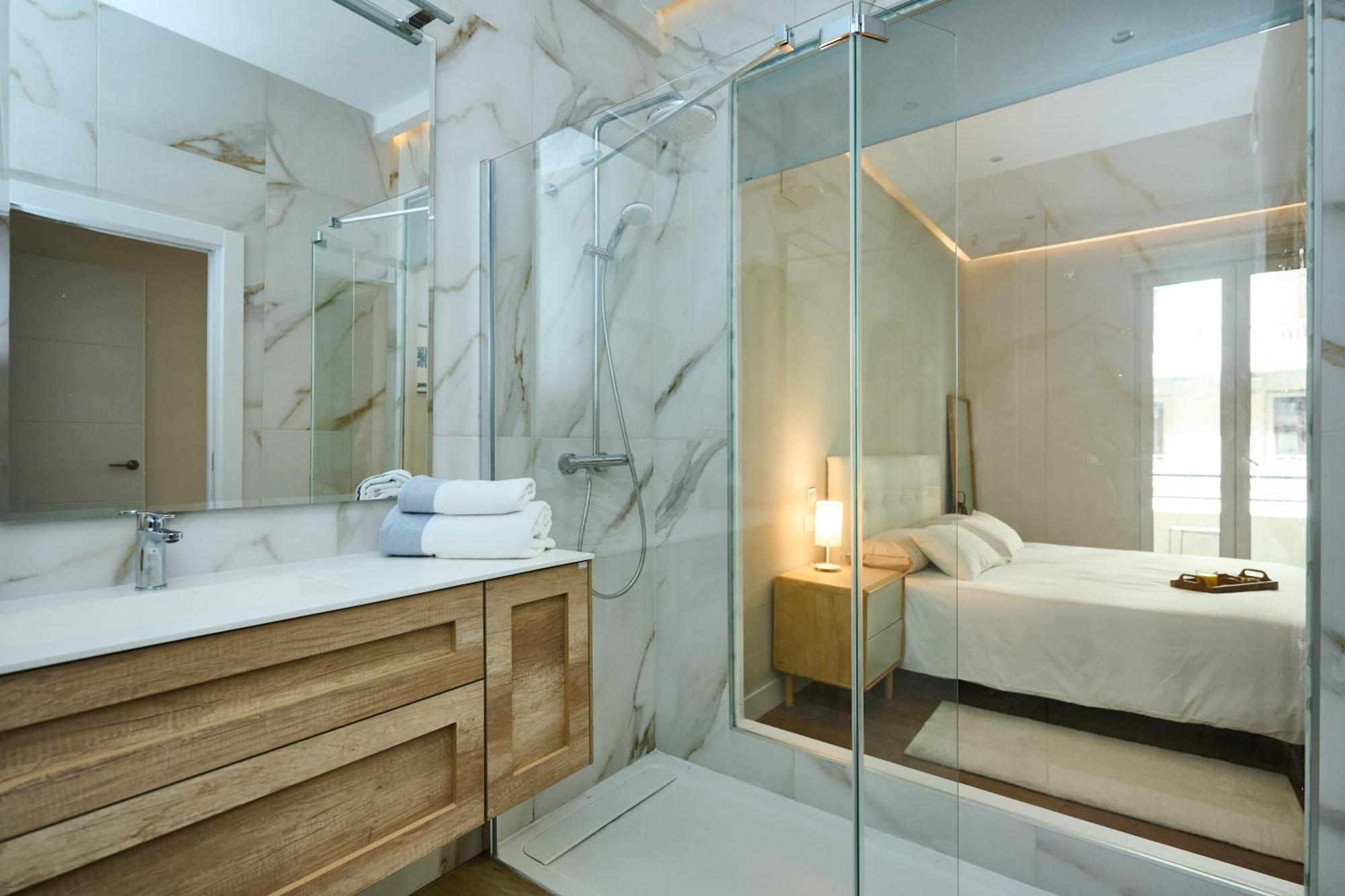 Apartamento Nuevo Lujoso Suites Centro Bilbao Wifi ,Parking Gratis מראה חיצוני תמונה